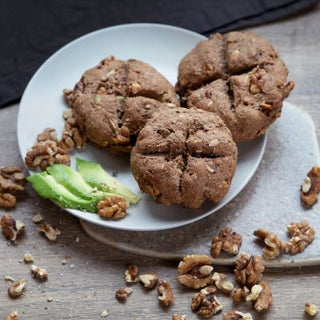 Protein-Brötchen mit Walnüssen Protein-Brötchen mit Walnüssen