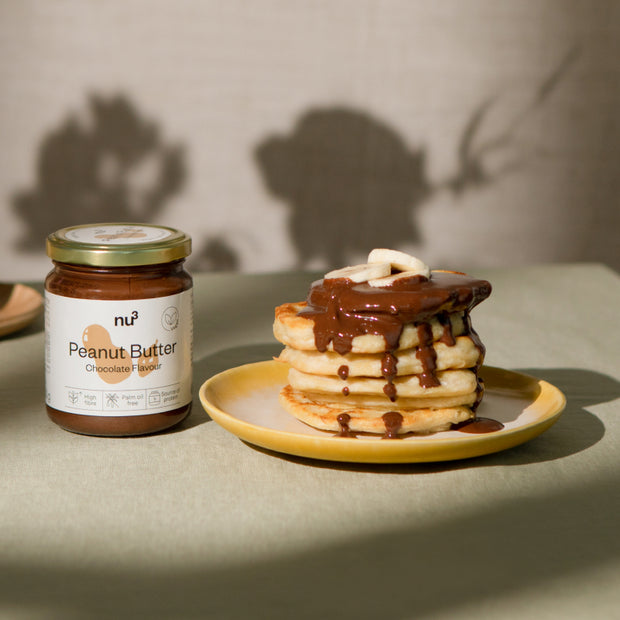 Peanut-Chocolate Topping mit Pancakes