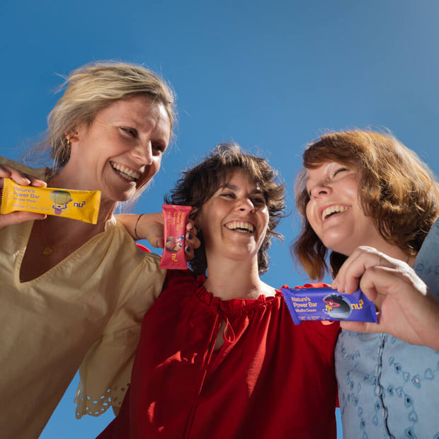 3 bunte Bars mit Cranberries, Zitrone und Heidelbeeren